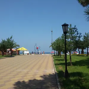 mar-nero.batumihotels.net/