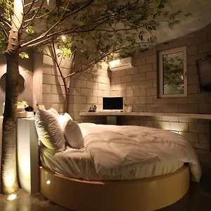 hotel-pop3-jongno.hotels-seoul.net/